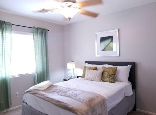 Phoenix I, Minutes To Airport And Downtown