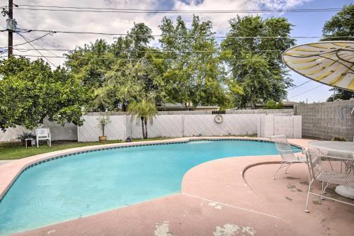 Phoenix Desert Getaway With Pool And Gas Grill!