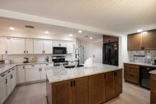 Grand Horizon Casa By Homeslice Stays