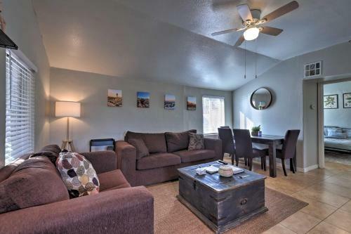 Pet-friendly Phoenix Home Less Than 3 Mi To Downtown!