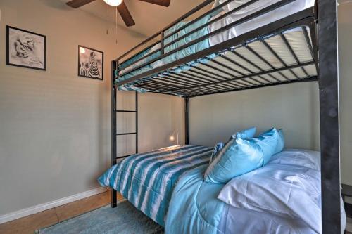 Pet-friendly Phoenix Home Less Than 3 Mi To Downtown!