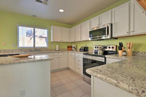 Fun Phoenix Home With Pool About 20 Mi To Downtown!