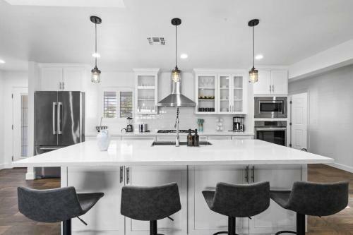 Apartamento Jacuzzi And Park Bliss By Homeslice Stays