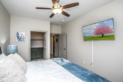Rooftop Pool - Tpc, Shopping & Dining 2 Miles Wtih Parking - 4427