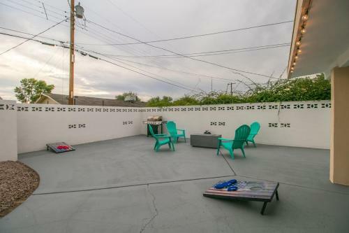 Modern Chic Old Town Scottsdale Home Wpool & Gym