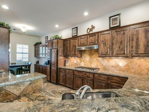 Scottsdale 4 Bdrm In Exclusive Gated Community Edit