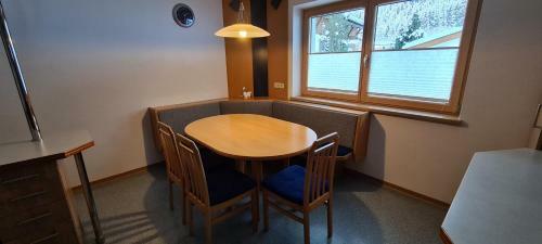 Apart Elke
