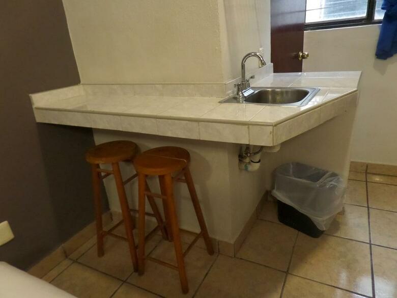 Uke Inn Hotel & Suites Xamaipak