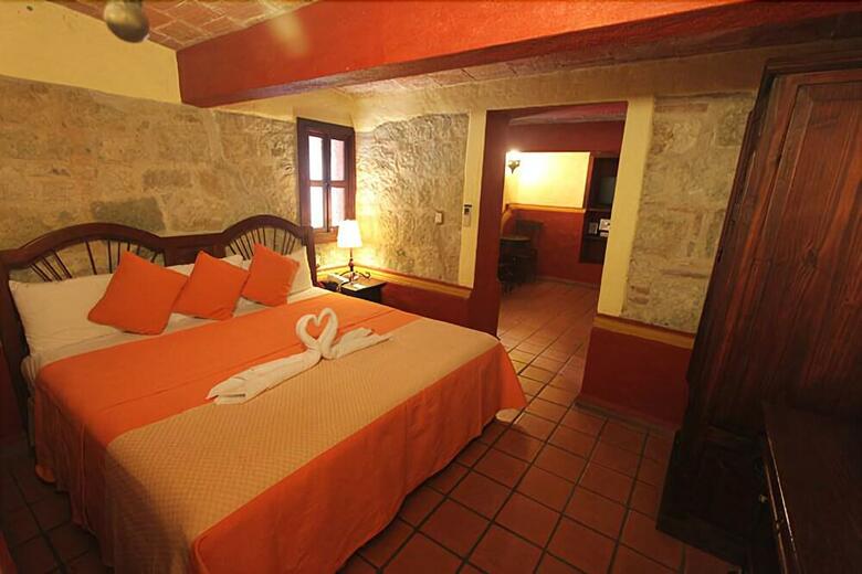 Hotel Casa Del S�tano