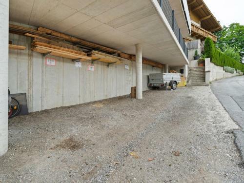 Cozy Apartment In Hart Bei F�gen