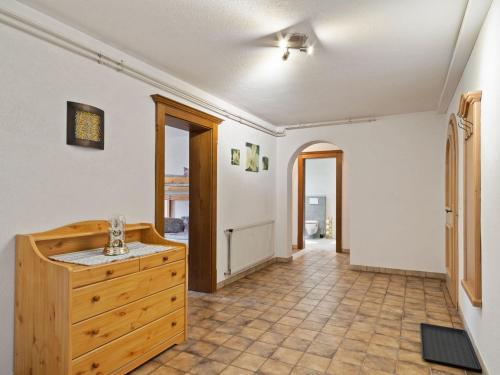 Cozy Apartment In Hart Bei F�gen