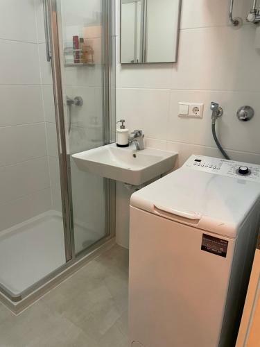 Zentrum & Parkm�glichkeit Top Saniertes Apartment