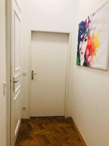 Lilian�s Royal Apartment