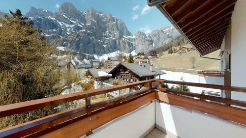 Gonenstein Residence In Leukerbad, Entire Apartment/studio With Balcony