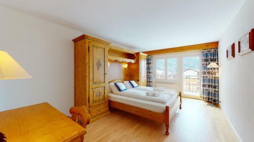 Gonenstein Residence In Leukerbad, Entire Apartment/studio With Balcony