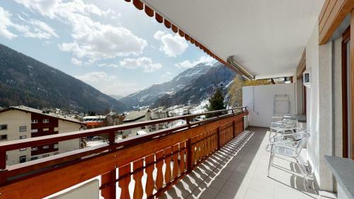 Gonenstein Residence In Leukerbad, Entire Apartment/studio With Balcony
