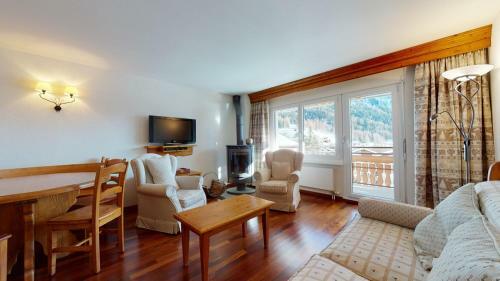 Gonenstein Residence In Leukerbad, Entire Apartment/studio With Balcony