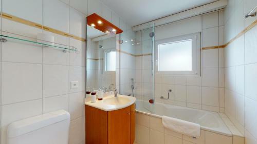 Gonenstein Residence In Leukerbad, Entire Apartment/studio With Balcony