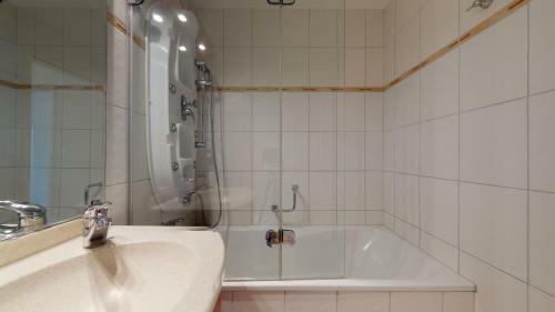 Gonenstein Residence In Leukerbad, Entire Apartment/studio With Balcony