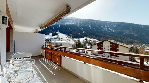 Gonenstein Residence In Leukerbad, Entire Apartment/studio With Balcony