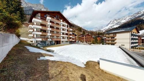 Gonenstein Residence In Leukerbad, Entire Apartment/studio With Balcony