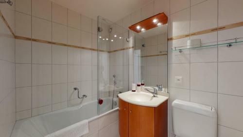 Gonenstein Residence In Leukerbad, Entire Apartment/studio With Balcony
