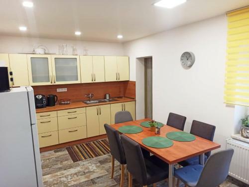 Apartamento Ubytov�n� 121 - Hlohovec