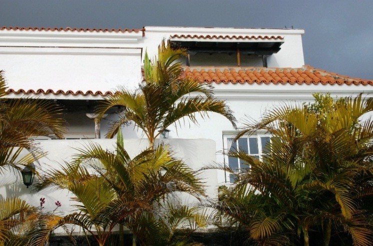 Apartamentos Y Bungalows Finca Col�n