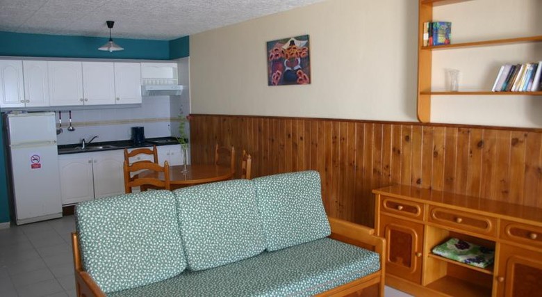 Apartamentos Y Bungalows Finca Col�n