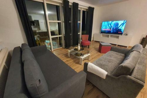 Apartamento Modern, Minimalistisch Eingerichtete Ferienwohnung