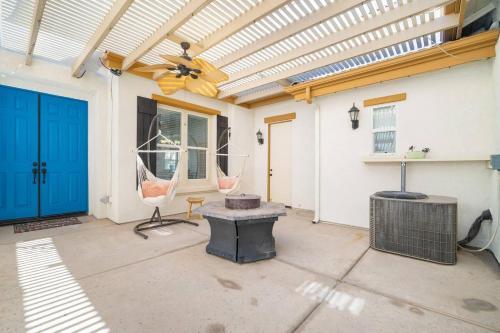 Villa With Private Pool And Jacuzzi Gameroom Walk To Festivals