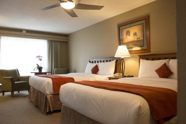Hotel Tonquin Inn