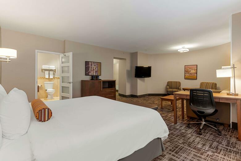 Best Western Ville Marie Hotel & Suite