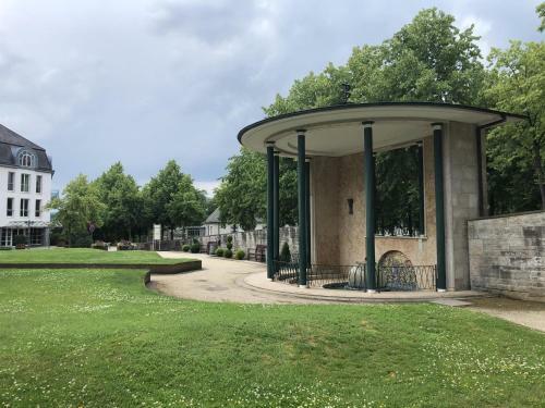 Apartamento Appartement An Der Helenenquelle
