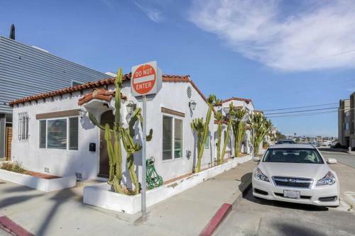 Apartamento 1000#4 Modern Beach Home, Steps From Sand W/ac!