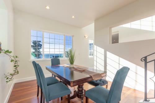 @ Marbella Lane Top Coastline Views, Family Friendly