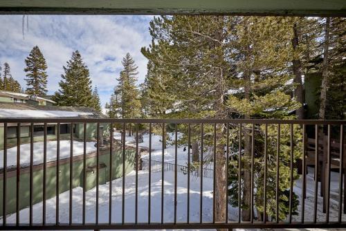 Apartamento St Anton Courtyard View 2-bedroom Condos With Two Oversized Jacuzzi Spas