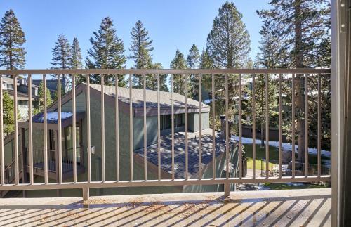 Apartamento St Anton Courtyard View 2-bedroom Condos With Two Oversized Jacuzzi Spas