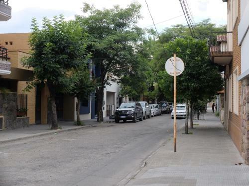Apartamento Doble Matrimonial, Monoambiente, 4to Piso Escalera