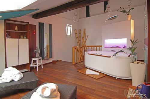Elements Hotel