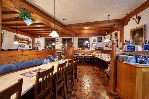 Hostal Olympiahaus
