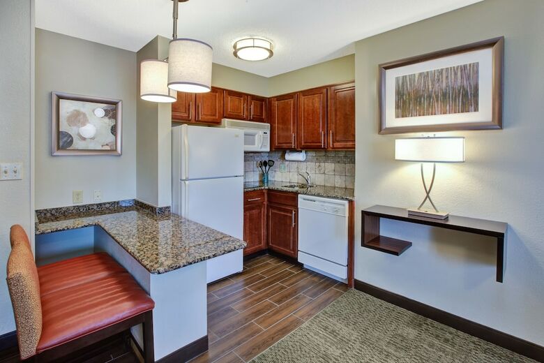 Hotel Staybridge Suites Louisville - East