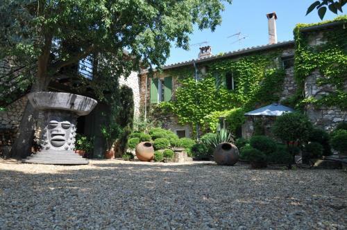 Hostal La Mazade De Saint Mamert