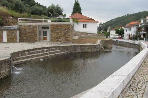 Casinha De Xisto - Serra Do A�or