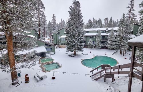 Apartamento St Anton Courtyard View 2-bedroom Condos With Pool & Jacuzzi