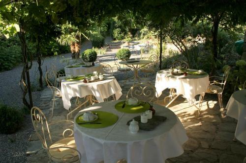 Bed & Breakfast La Seigneurie De Naves