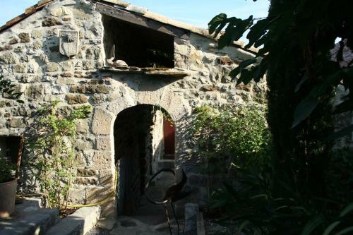 Bed & Breakfast La Seigneurie De Naves