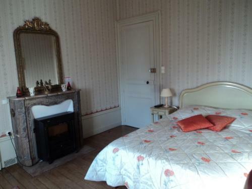 Bed & Breakfast Au Chateau De Montbraye