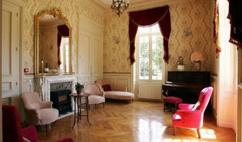 Bed & Breakfast Au Chateau De Montbraye