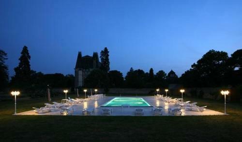 Bed & Breakfast Au Chateau De Montbraye